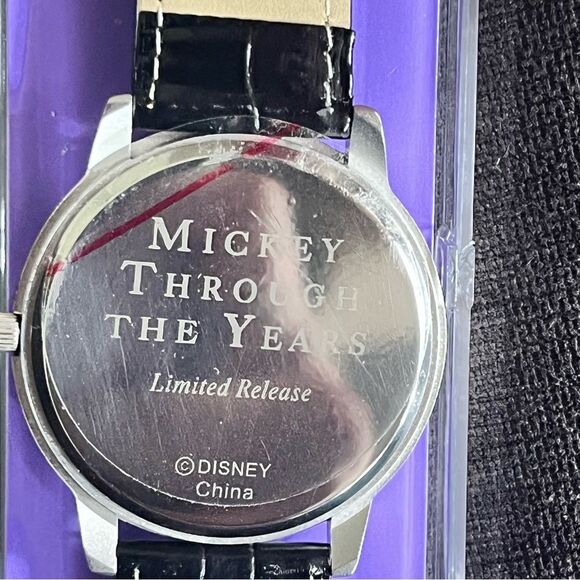 NIB Vintage Disney Mickey Mouse Through the Years Limited Release Quartz Watch - Picture 7 of 8